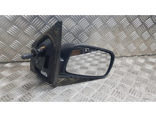 Зеркало (механическое) правое Toyota Yaris 2003-2005 года