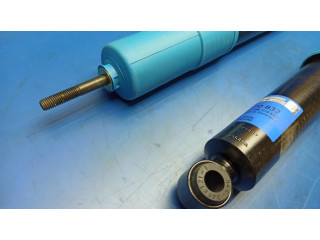 Передний амортизатор