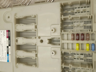 Pojistková skříňka 8800390 BMW 5 G30 G31 2017