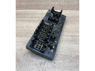 Блок предохранителей 443941822B   Audi 80 90 S2 B4    