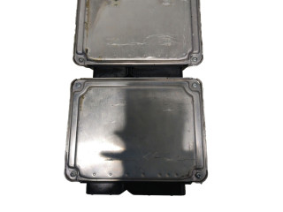 Řídící jednotka 4E0906018 Audi A8 S8 D3 4E 2005