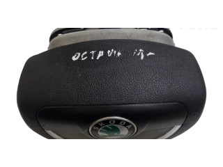 Подушка безопасности водителя 1Z0880201AK Skoda Octavia Mk2 (1Z)