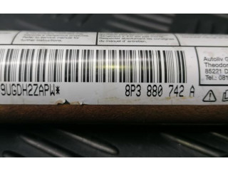 Боковая подушка безопасности 8P880742A   Audi A3 S3 8P