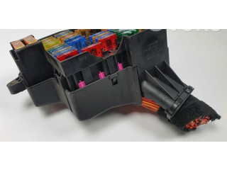 Pojistková skříňka 7L0941828 Porsche Cayenne (9PA) 2006