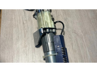 Притягиватель задней крышки