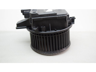 Вентилятор печки 4M2820021C Audi Q5 SQ5