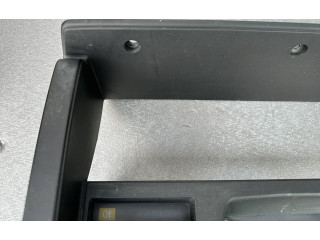 Přístrojová deska Nissan Terrano 1987 6824001G00