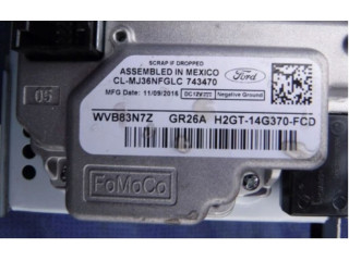 Радио/ проигрыватель CD/DVD / навигация