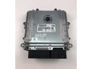 Блок управления двигателя 31303095AC, 0281016616   Volvo V70