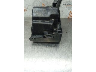 Блок предохранителей 252361535R Renault Clio II