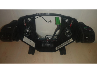 Мултифункционный включатель управления / ручка