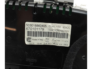 Панель приборов 670101179 Maserati Levante