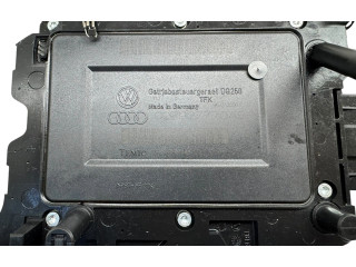 Блок управления коробкой передач 02E927770AE   Skoda Octavia Mk2 (1Z)