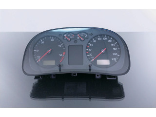 Панель приборов 1J0920805E   Volkswagen Bora       