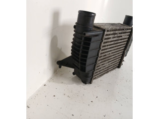 Интеркулер 8200471885, 880590XC Renault Clio II