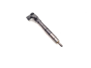 Vstřikovač 04L130277BD, 28565336 Skoda Octavia Mk3 (5E) CXXB