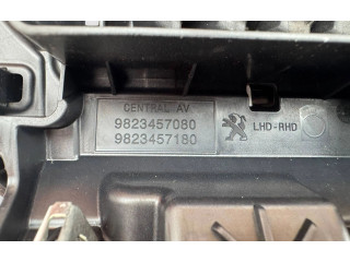 Блок управления климат-контролем 9823457080, 9823457180   Peugeot 2008 II