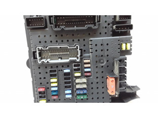 Блок предохранителей 30728512, 28017881   Volvo V70    