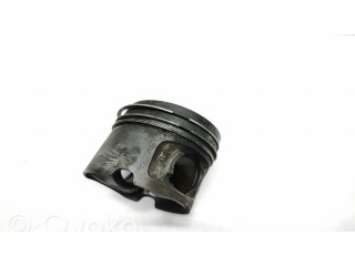 Píst 0840BB BMW 5 E60 E61 pro naftový motor 2.0