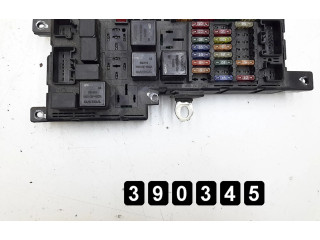 Блок предохранителей 8678449   Volvo V70    