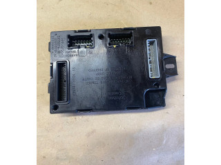 Блок комфорта 284B10604R Dacia Duster II