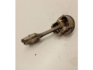 Шатун Mitsubishi Endeavor