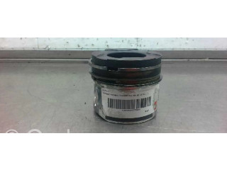 Píst Citroen Xsara pro naftový motor 1.6 9H02