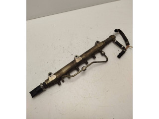 Топливная рампа 8658252, 007588L1 Volvo S60