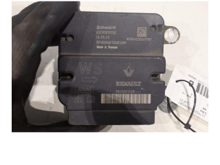 Блок подушек безопасности 985102122R Dacia Sandero