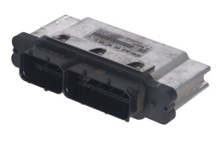Блок управления двигателя 04C906057   Skoda Fabia Mk3 (NJ)