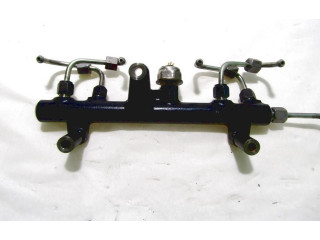 Топливная рампа 9681909680   Citroen C5  