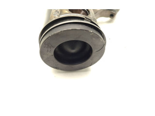  Поршень с шатуном M9R782 M9R782  Renault Trafic II (X83)  