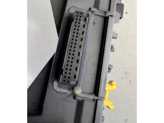 Блок предохранителей 04692087AB, L0023294AB   Jeep Grand Cherokee (WK)    