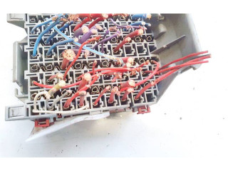 Блок предохранителей  9162439, 9162439   Volvo S80    