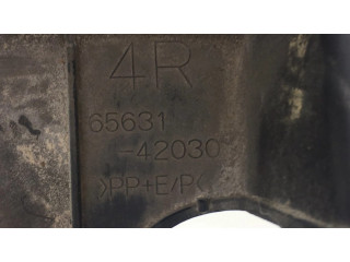 Задний брызговик