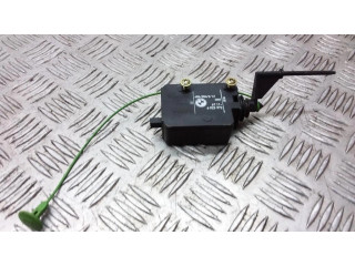 Электрический замок крышки