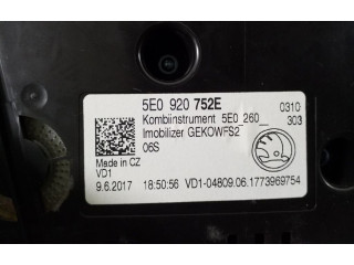 Панель приборов 5E0920752E Skoda Octavia Mk3 (5E)