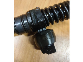 Форсунка 038130073aG    Audi A3 S3 8L   