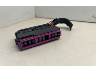 Pojistková skříňka 8K0941824D Audi Q7 4M 2017