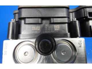 Блок АБС HK8314F447CF, 7244748 Jaguar XE 2015 - года