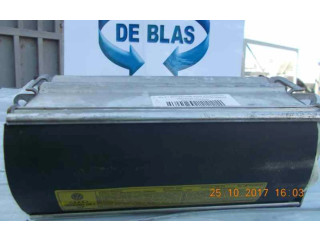 Подушка безопасности водителя    Volkswagen Bora