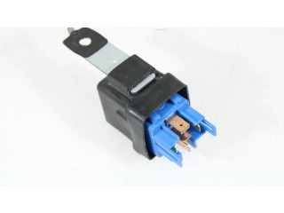 Блок предохранителей 952302B650   KIA Sorento    