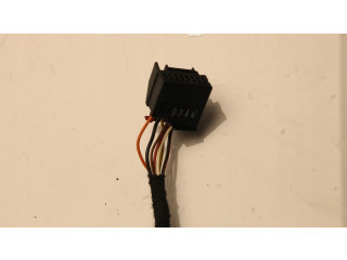 Зеркало электрическое Skoda Yeti (5L) 2009 - 2017 года