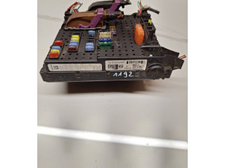 Блок предохранителей 8676391, 12217799   Volvo V70    