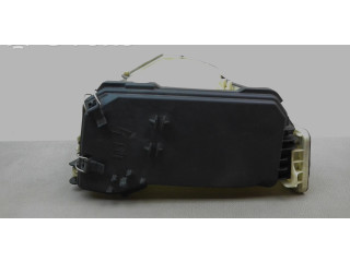 Блок предохранителей A2045400082, A2045400080 Mercedes-Benz GLK (X204)