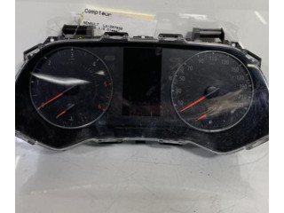 Панель приборов    Renault Clio V       