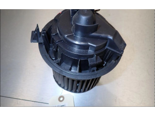 Вентилятор печки    272100975R   Dacia Duster