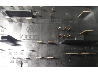 Блок предохранителей 1K0937125C   Audi A3 S3 8P    