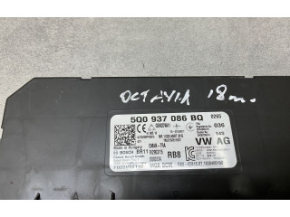 Блок комфорта 5Q0937086BQ Skoda Octavia Mk3 (5E)