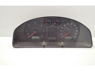 Geschwindigkeitsmesser Cockpit 88311346   Volkswagen Transporter - Caravelle T5       
